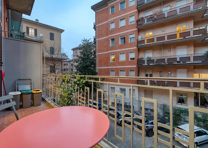 Apartament Domus Aeria By Different Bolonia