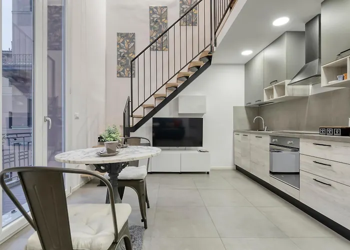 Apartament Domus Aeria By Different Bolonia