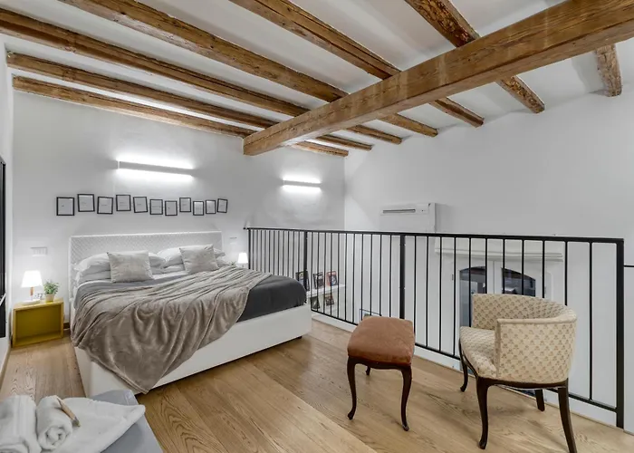 Domus Aeria By Different Apartament